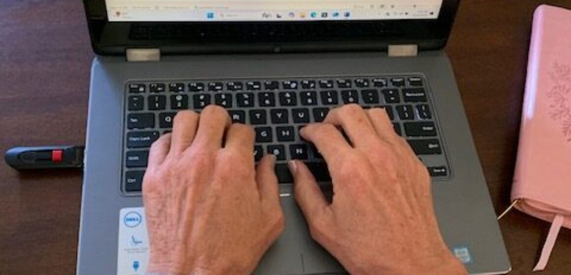 Hands on Laptop